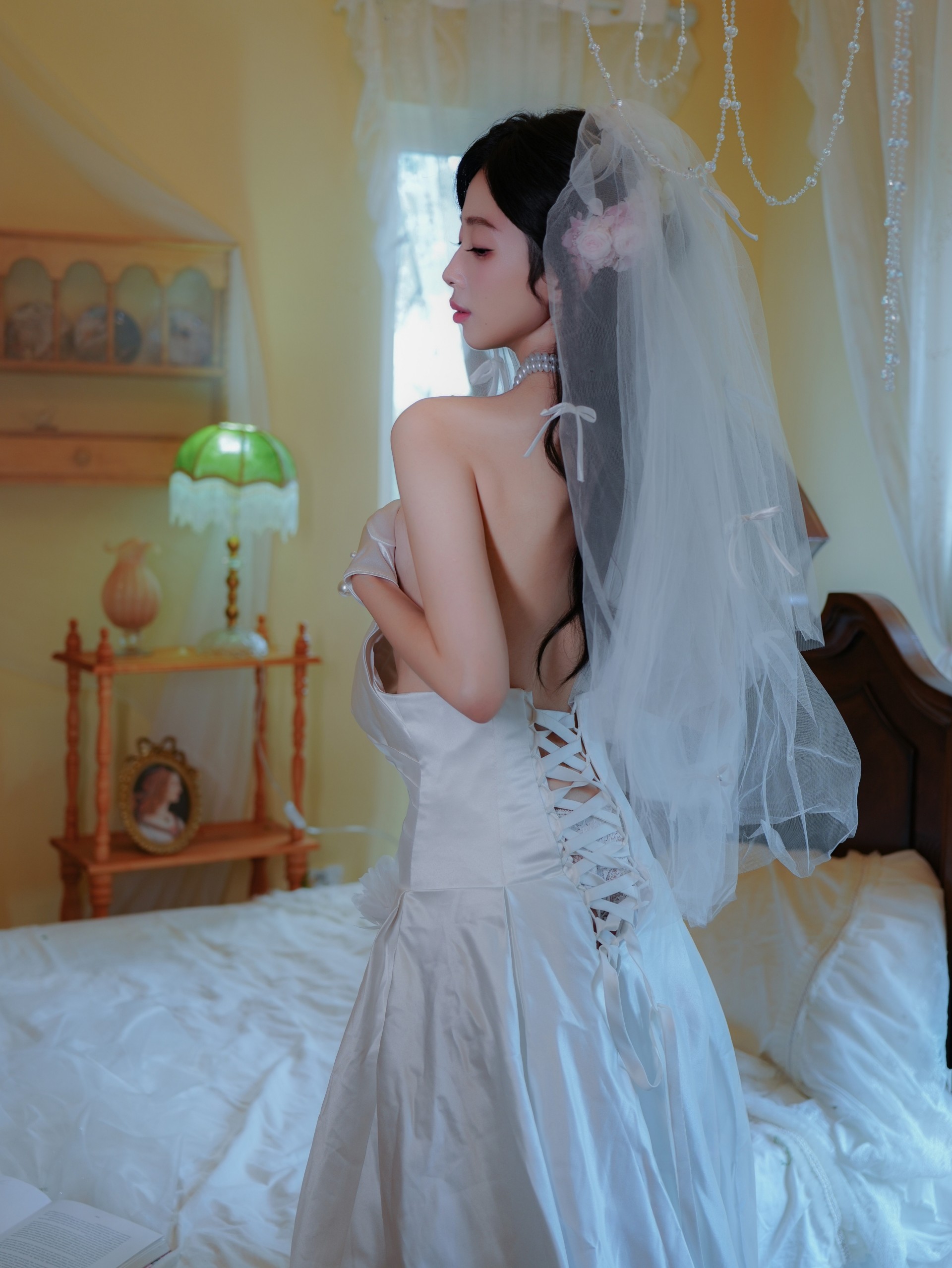 【原版无水印首发】秀人网 朱朱 molly 新人首套作品 洁白婚纱 / 82P+2.08G-首发花园论坛-会员专区-魅影阁写真