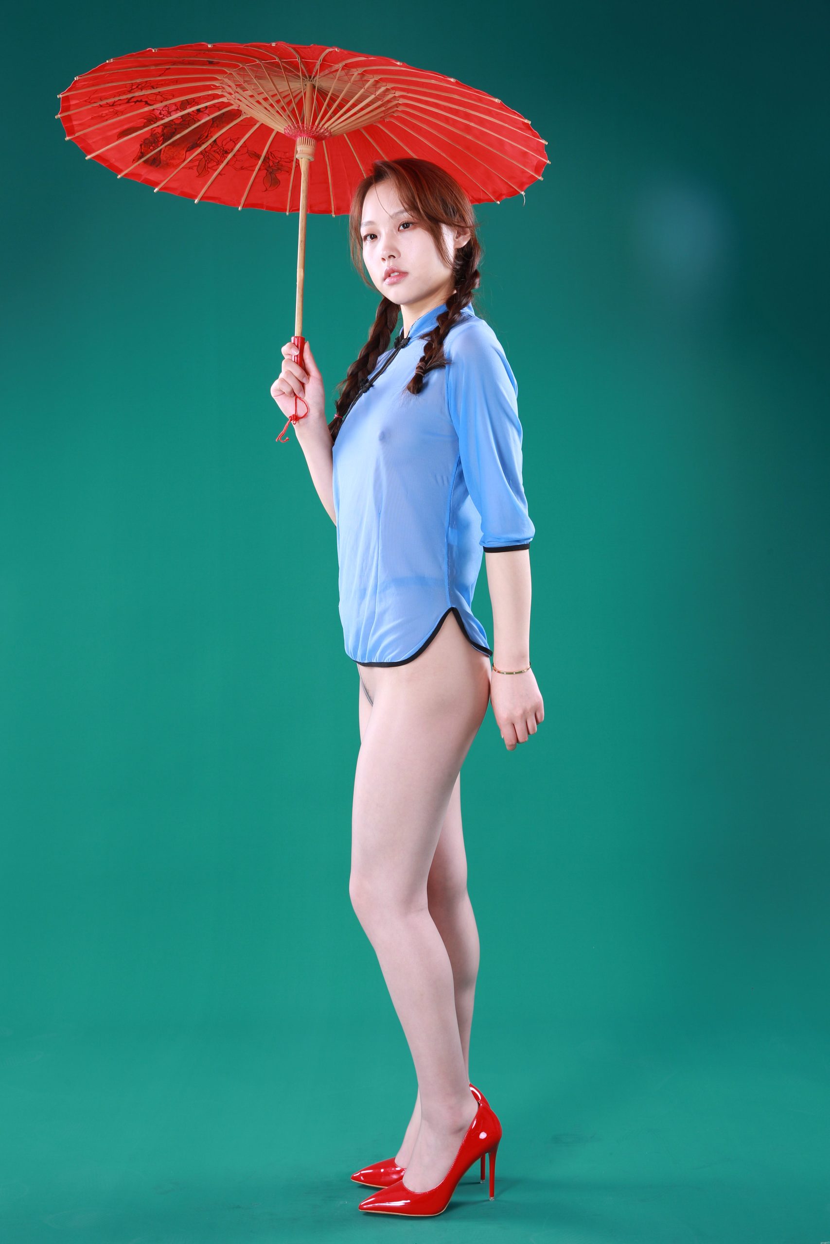 希威社名模私拍【小言】民国风情欲撩人，原版无水印【627P/3.83G】-私房花园论坛-会员专区-魅影阁写真