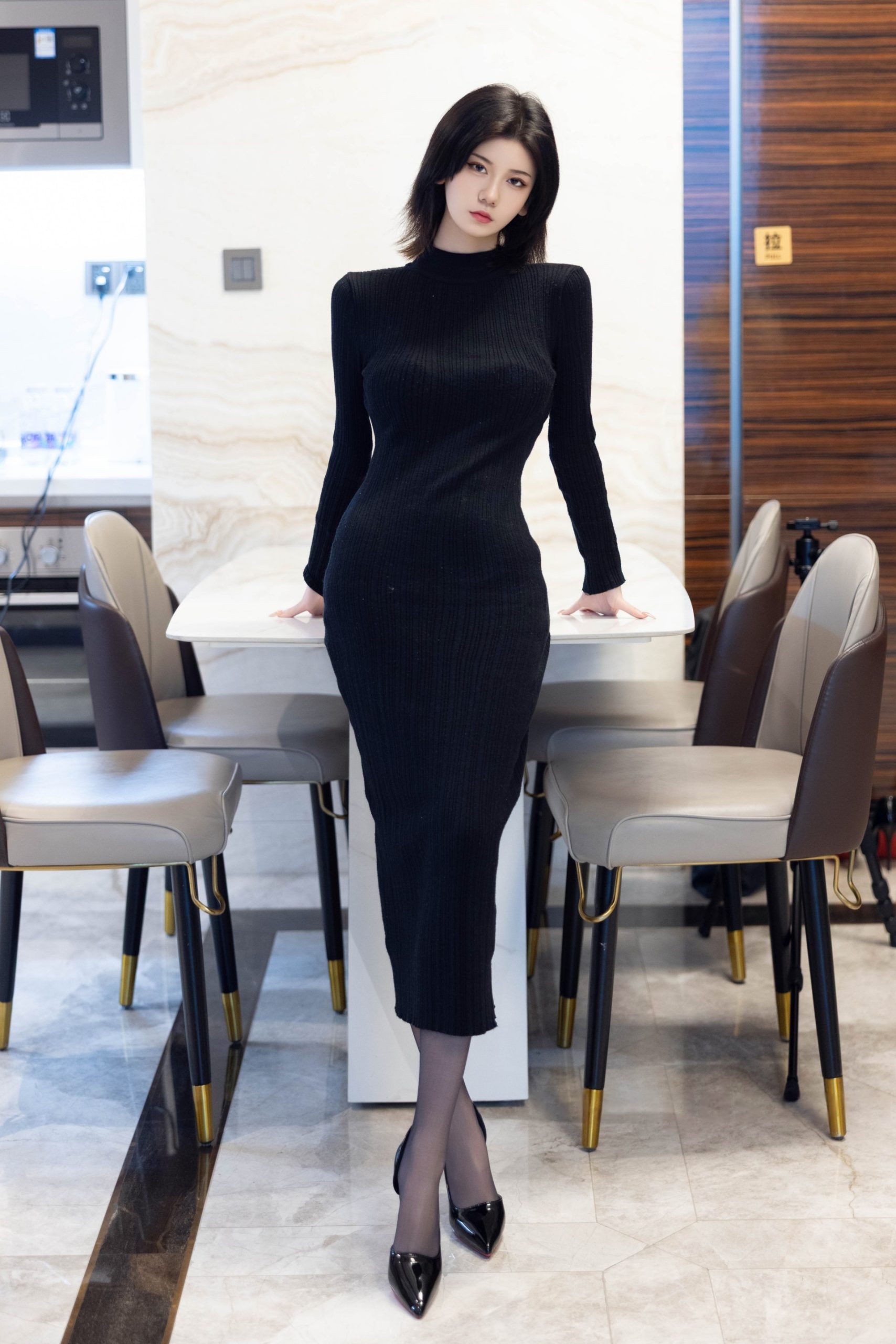 【原版无水印首发】秀人网 赵语嫣baby 最新作品+不上架作品3套 / 177P+3.34G-首发花园论坛-会员专区-魅影阁写真