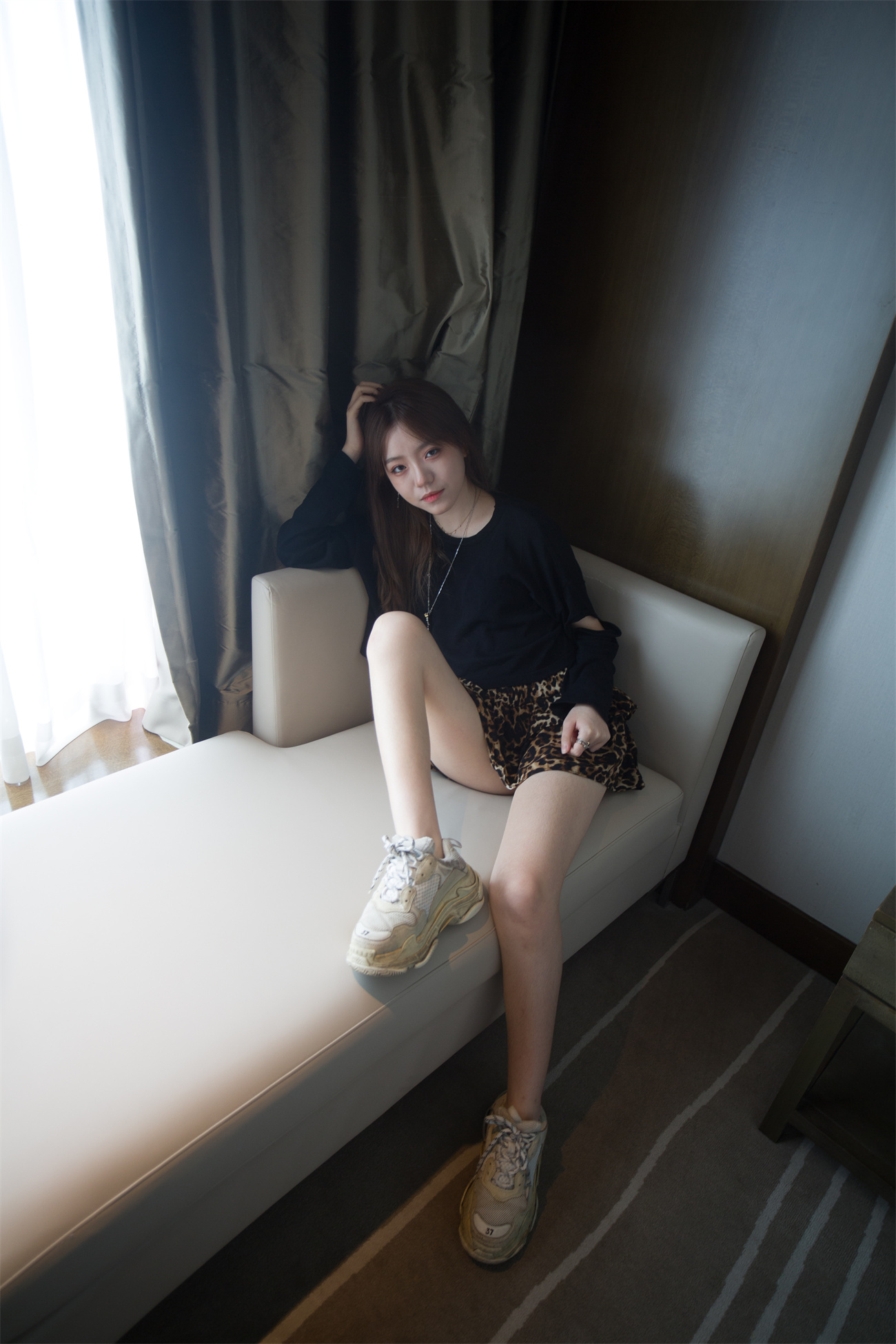 希威社豹纹裙小姐姐大尺度私拍无水印【606P/1V/2.68GB】-私房花园论坛-会员专区-魅影阁写真