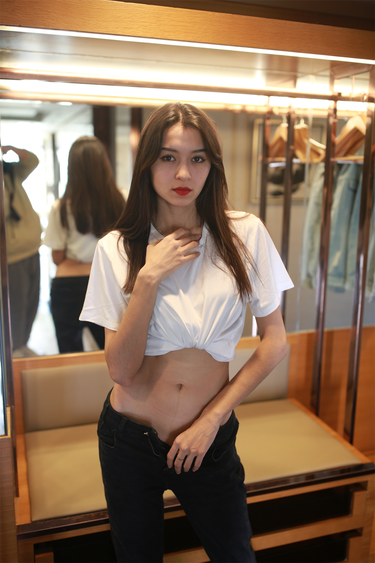 【无水印原版首发】国模新疆妹大尺度私拍【927P+40V/12.8G】-私房花园论坛-会员专区-魅影阁写真