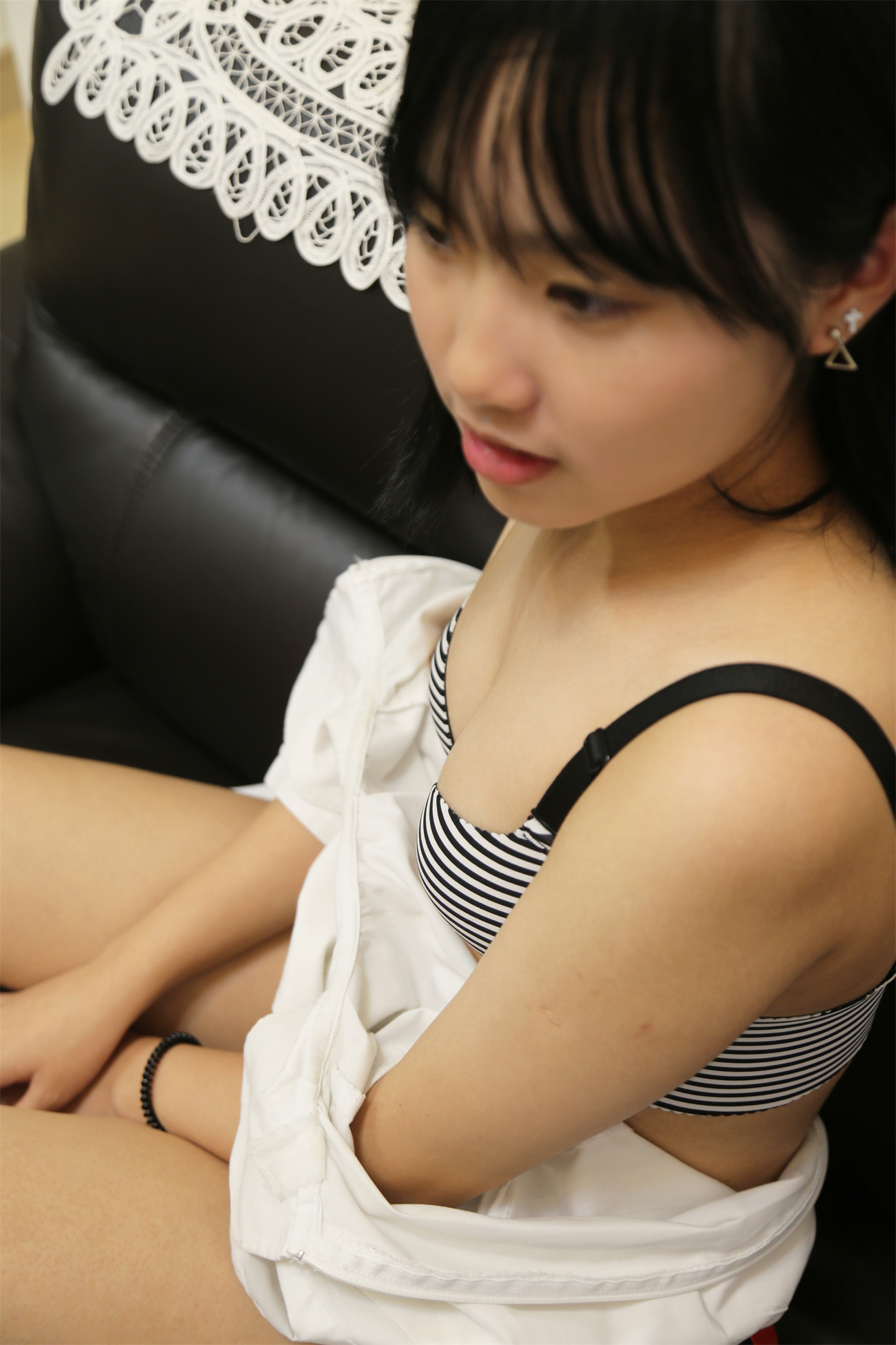 极品香港女大学生 2017.07.20(S)大尺度原版私拍无水印[369P/2V/2.15G]-私房花园论坛-会员专区-魅影阁写真