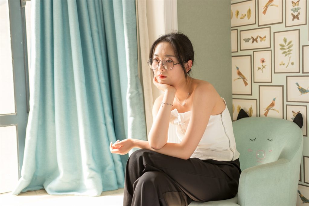 【无水印原版首发】PKG-07眼镜娘（曼冰）极品御姐【307P/3.3G】-私房花园论坛-会员专区-魅影阁写真