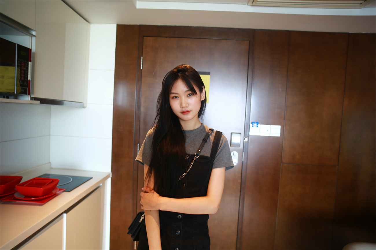 【无水印原版首发】国模希威社亦菲大尺度私拍视图【1354P+11V/26.5G】-私房花园论坛-会员专区-魅影阁写真