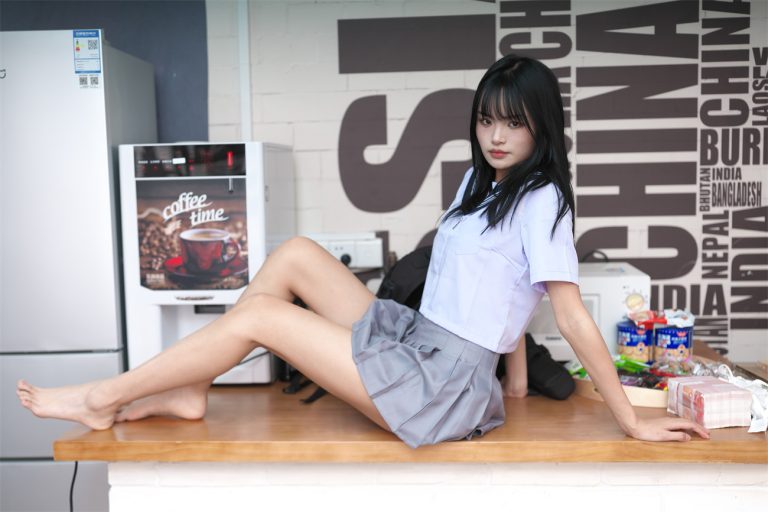 【无水印原版首发】希威社甜妹抹茶大尺度私房【469P/9.11G】-私房花园论坛-会员专区-魅影阁写真