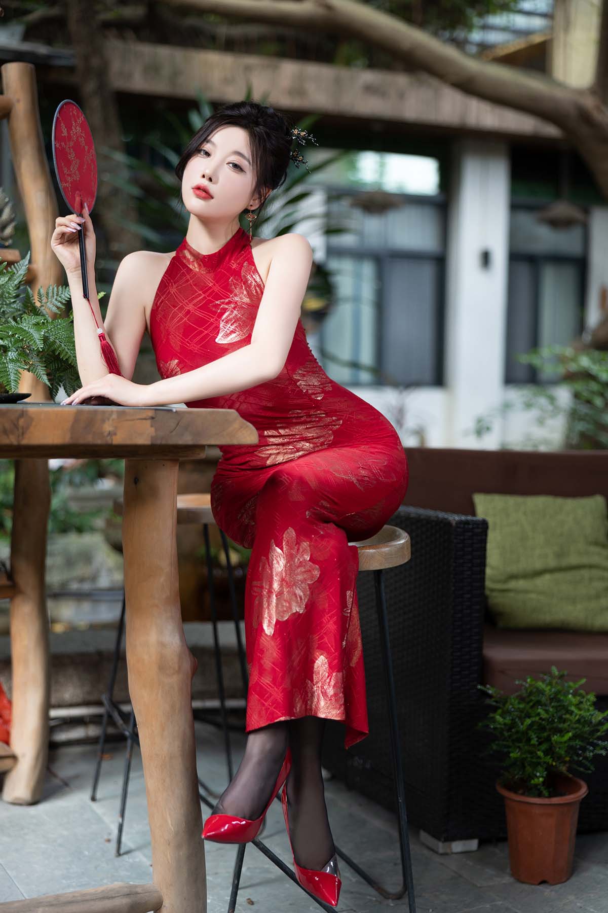 杨晨晨Yome – 红色旗袍-魅影阁写真