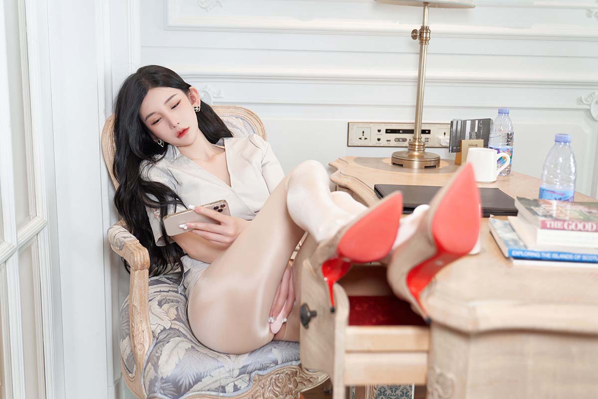 图片[2]-周于希 – 女律师的寂寞-魅影阁写真