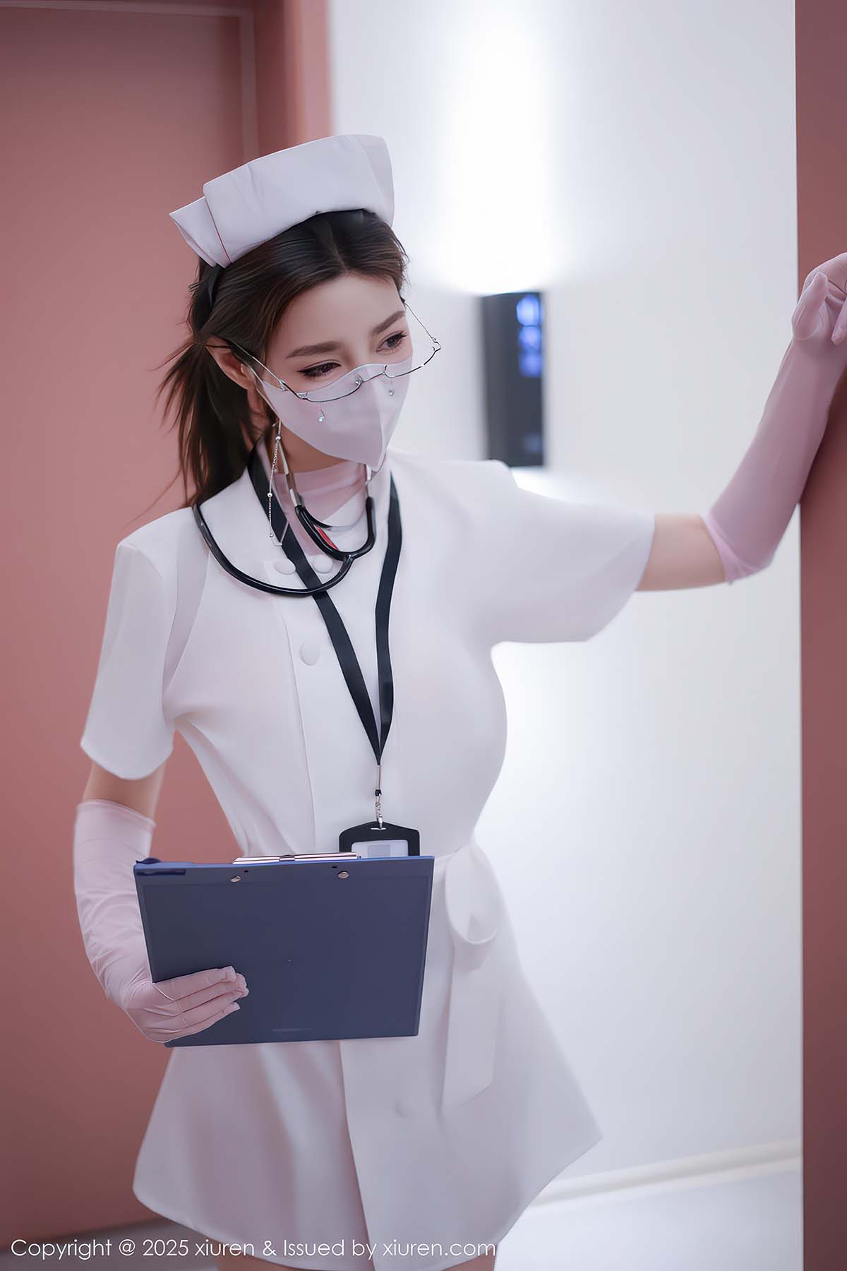 [Xiuren秀人网]2025.12.11 NO.11099 Twins-桃桃-魅影阁写真