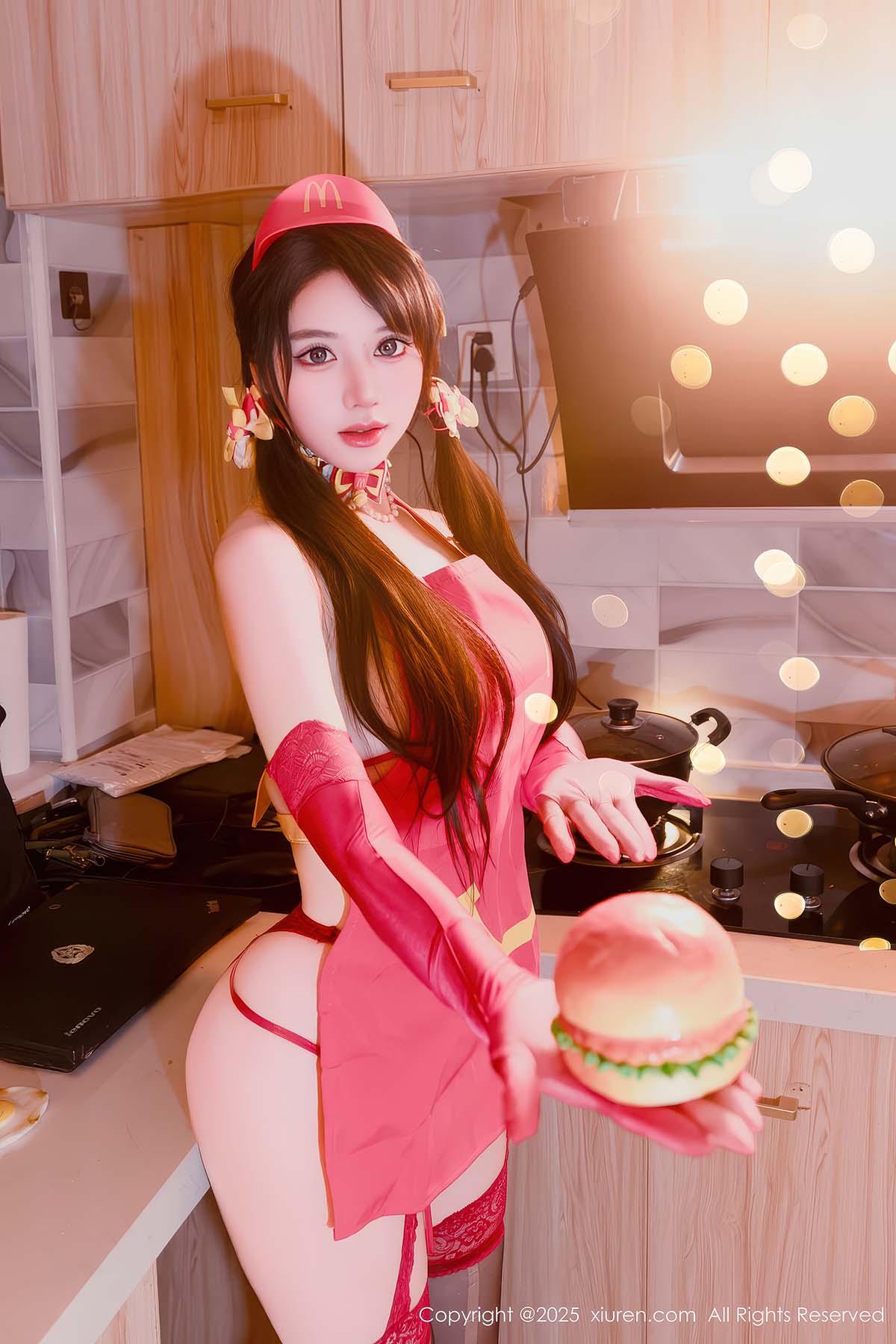 [Xiuren秀人网]2025.12.25 NO.11154 汐汐爱吃草莓-魅影阁写真
