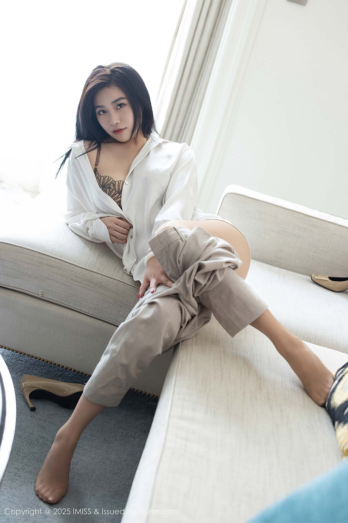 [IMiss爱蜜社]2025.08.27 VOL.800 许诺Sabrina-魅影阁写真